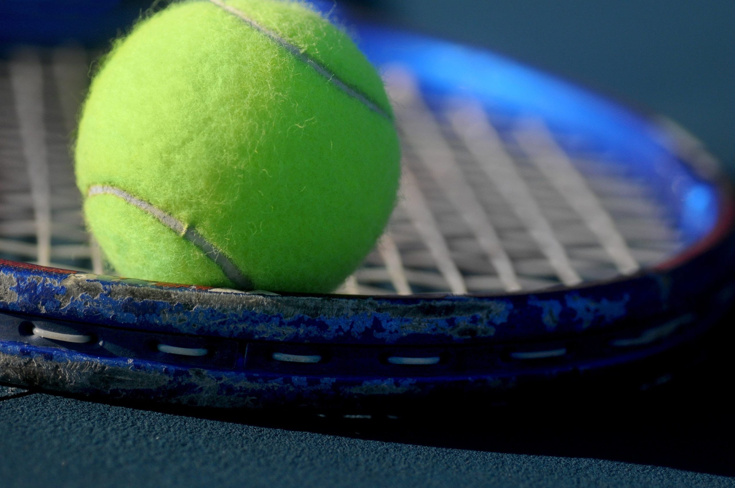 Laoli_Vital_Sehne-Tennisarm-Tennisellbogen_Symptome-Tennisspieler